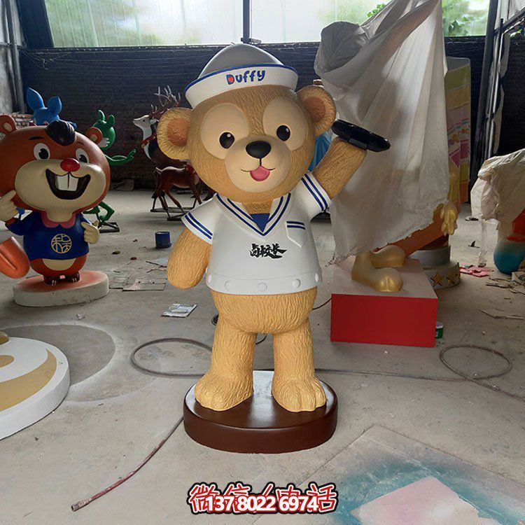 玻璃鋼卡通熊雕塑，點(diǎn)綴戶外園林景觀