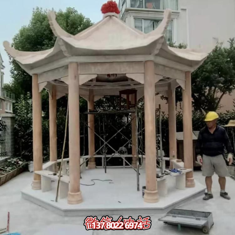 紅古涼亭，讓你在小區花園里享受晚霞美景