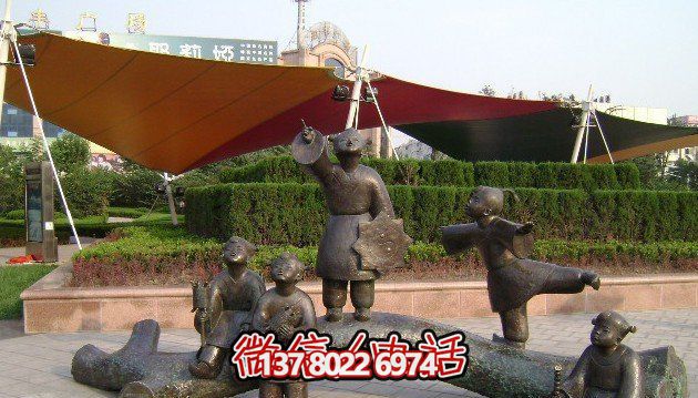 海岸景區(qū)公園仿古做舊兒童放風(fēng)箏銅雕塑 海岸景區(qū)公園仿古做舊兒童放風(fēng)箏銅雕塑