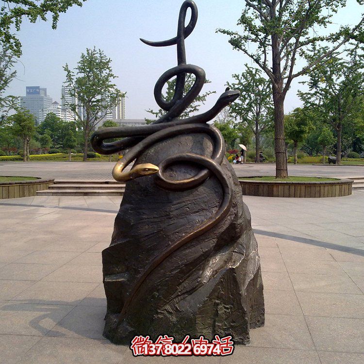 廣場(chǎng)戶(hù)外擺放玻璃鋼仿銅蛇生肖小品雕塑