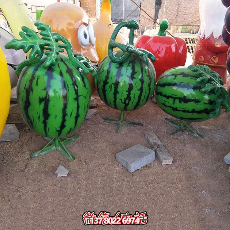 玻璃鋼仿真西瓜，大西瓜雕塑擺件