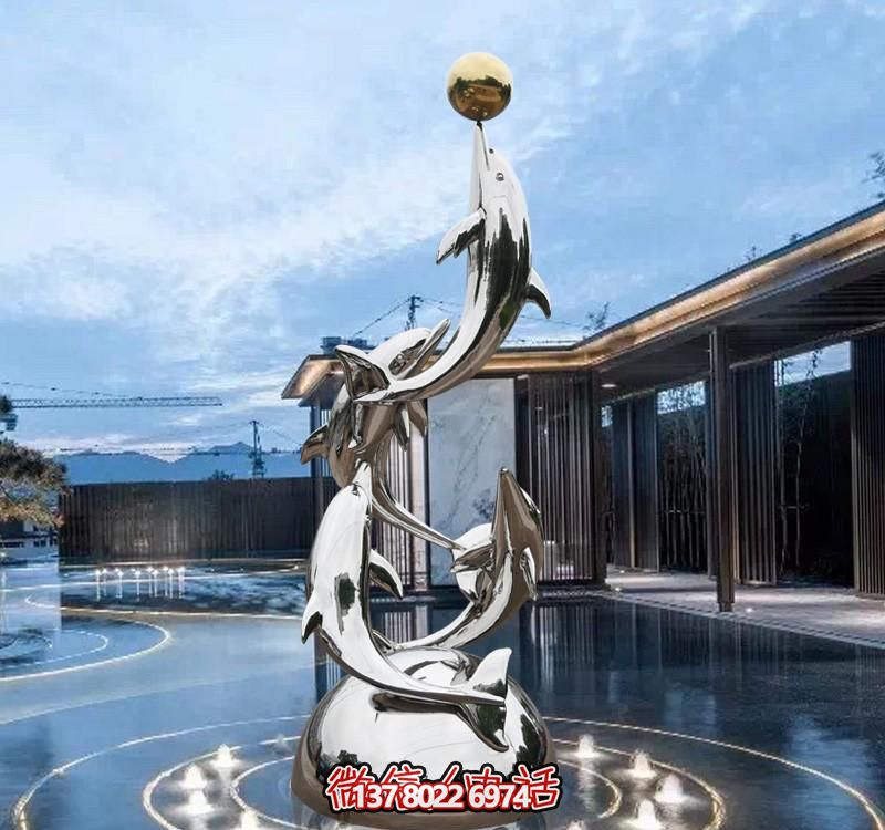 度假酒店中四只鏡面不銹鋼海豚雕塑 度假酒店中四只鏡面不銹鋼海豚雕塑